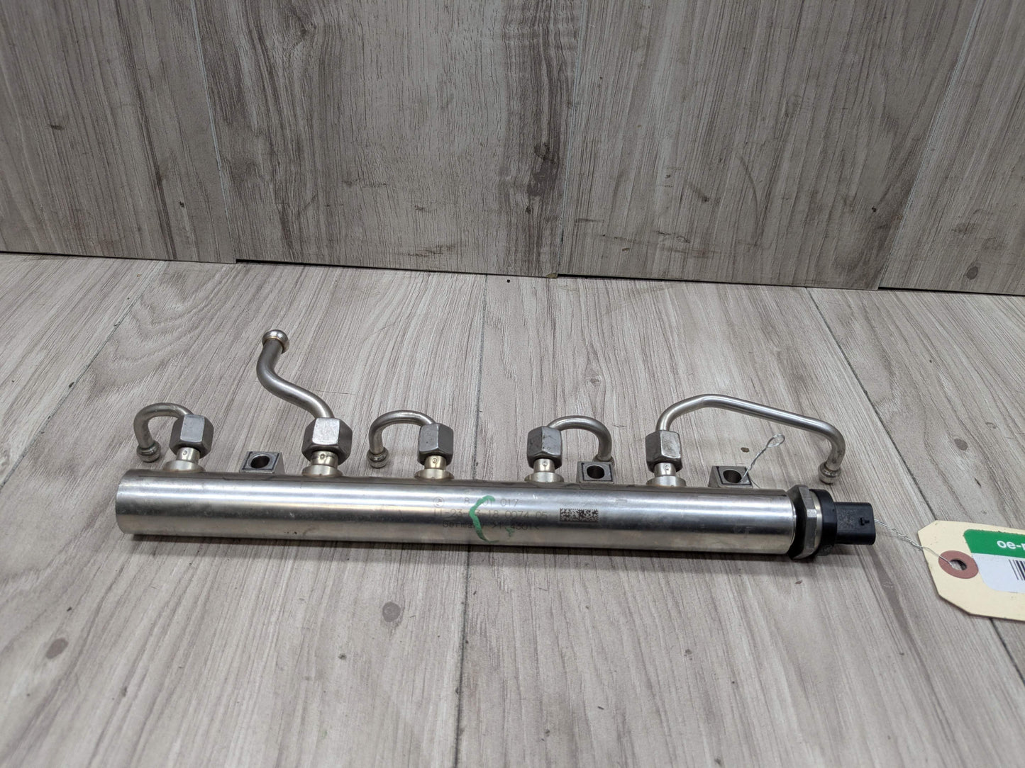 PRE-LCI OEM BMW G12 750 G30 M550 Engine N63R Right Fuel Injector Rail Lines 5-8