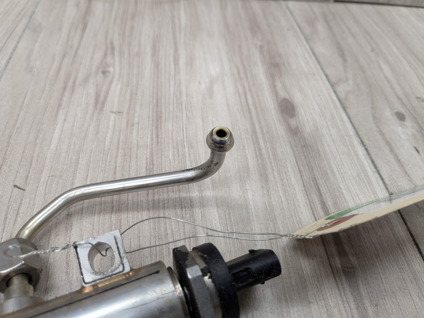 PRE-LCI OEM BMW G12 750 G30 M550 Engine N63R Left Fuel Injector Rail Lines 1-4