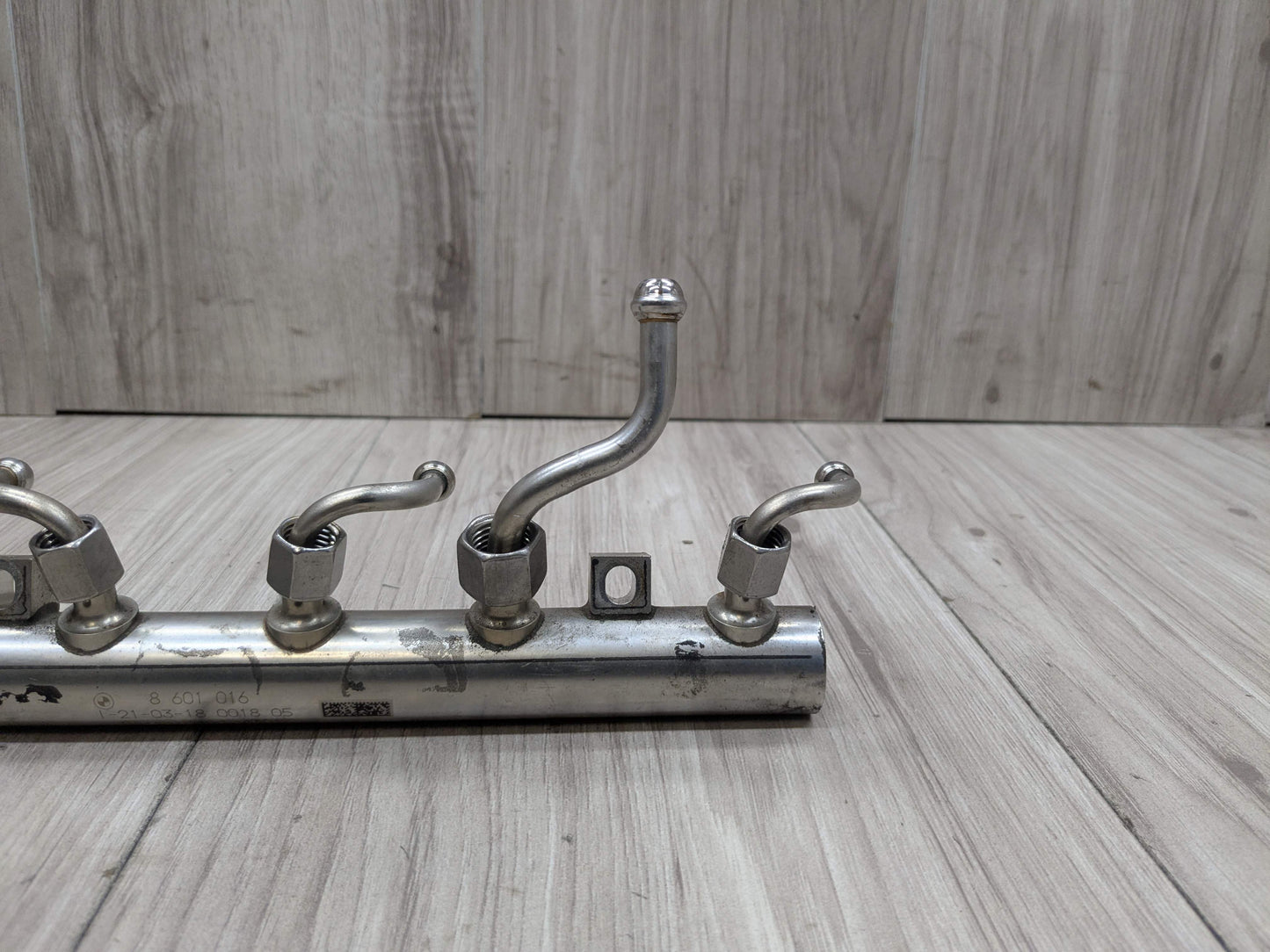 PRE-LCI OEM BMW G12 750 G30 M550 Engine N63R Left Fuel Injector Rail Lines 1-4