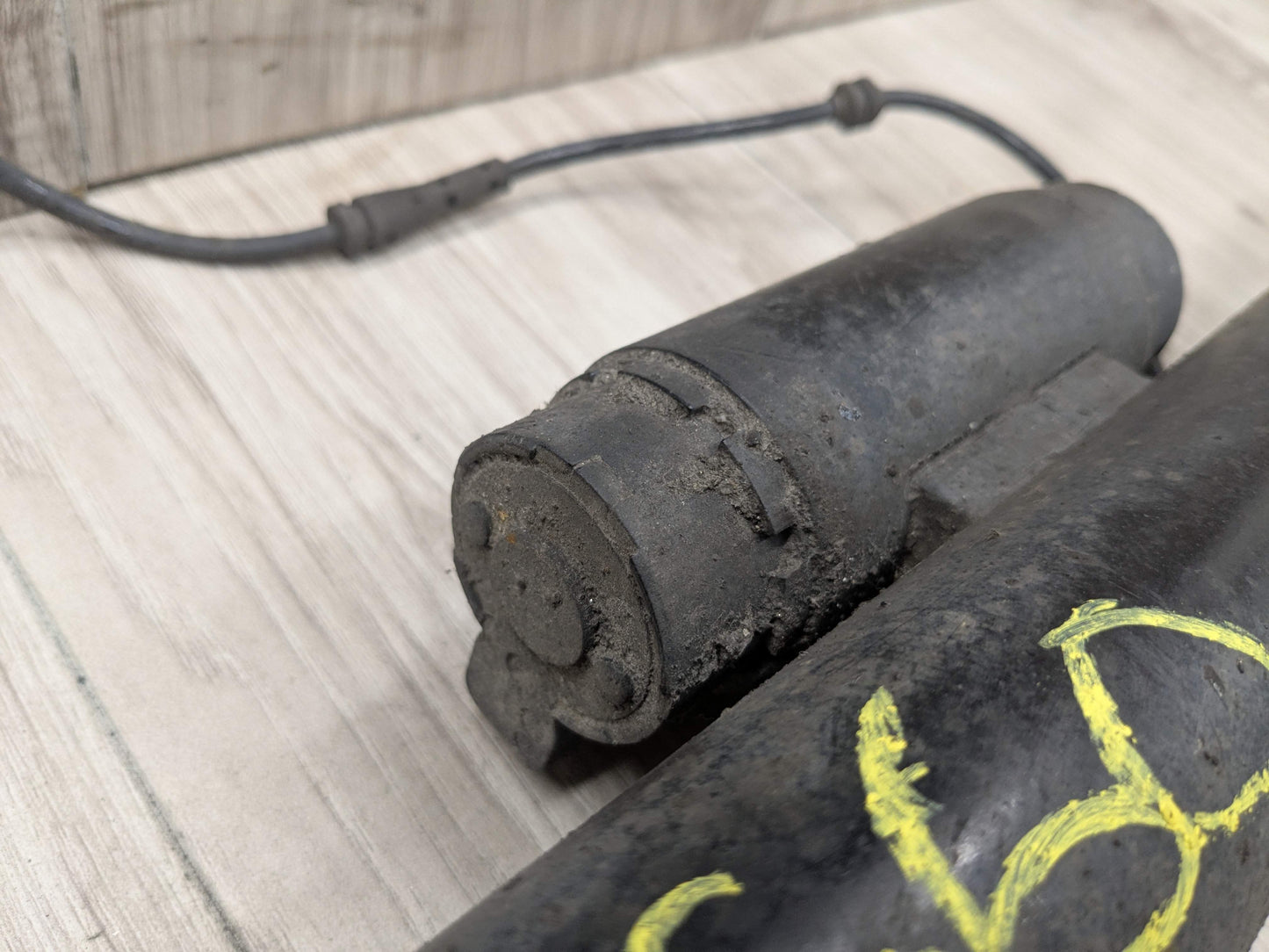 17-23 OEM BMW G30 M550 Rear Left Driver Side Spring Strut Shock Absorber VDC