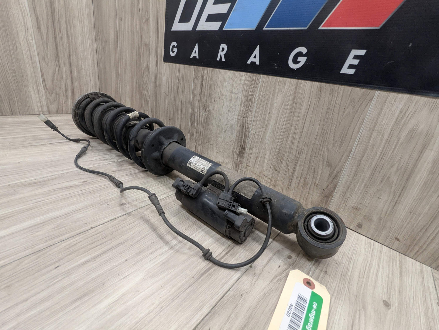 17-23 OEM BMW G30 M550 Rear Left Driver Side Spring Strut Shock Absorber VDC