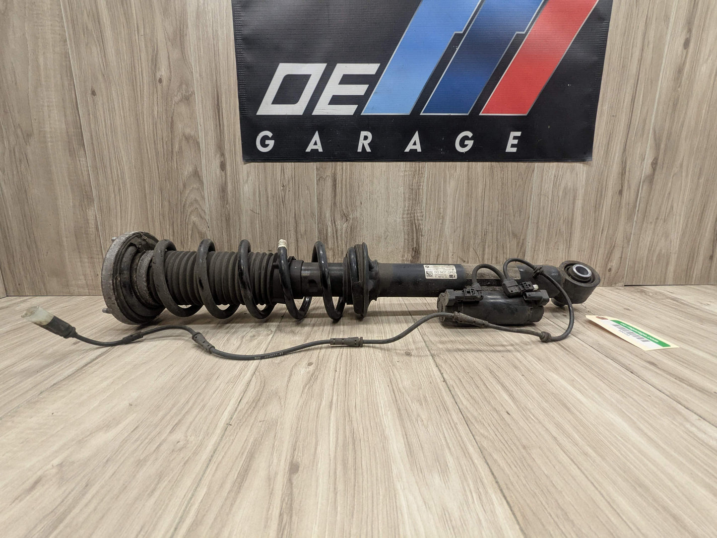 17-23 OEM BMW G30 M550 Rear Left Driver Side Spring Strut Shock Absorber VDC