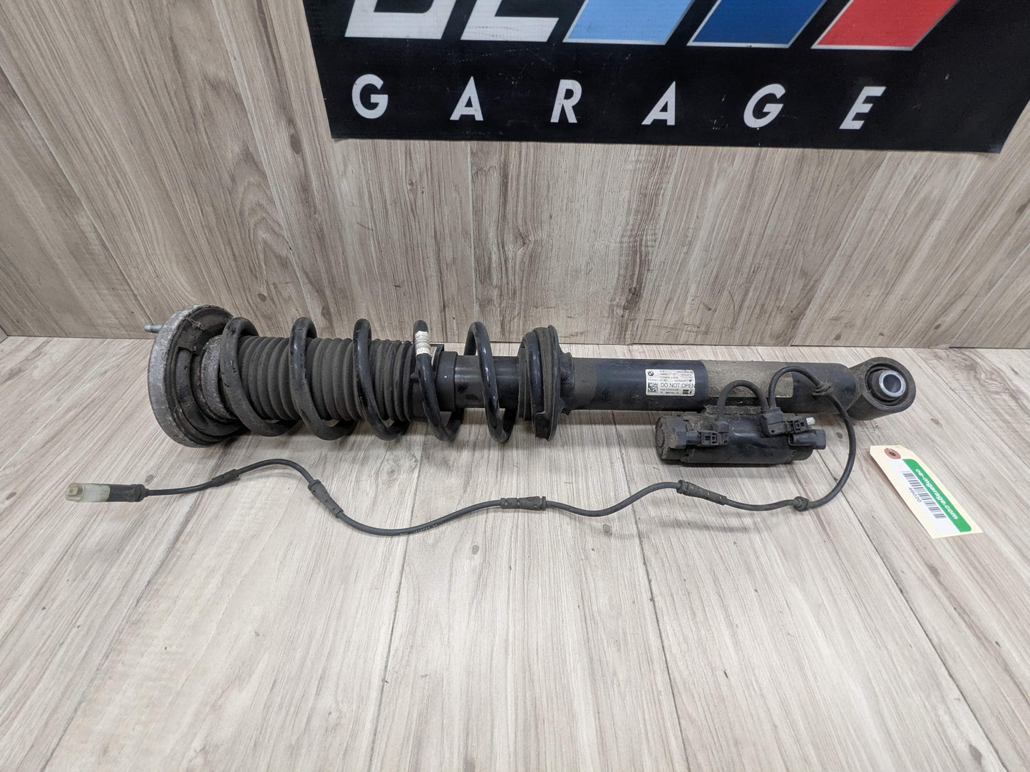 17-23 OEM BMW G30 M550 Rear Left Driver Side Spring Strut Shock Absorber VDC