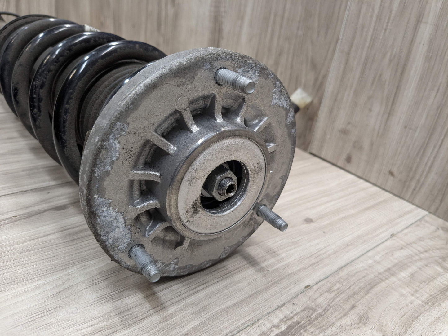 17-23 OEM BMW G30 M550 Rear Right Passenger Side Spring Strut Shock Absorber VDC