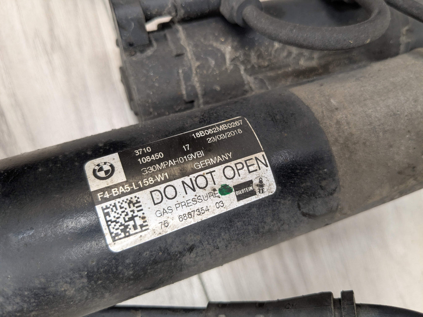 17-23 OEM BMW G30 M550 Rear Right Passenger Side Spring Strut Shock Absorber VDC