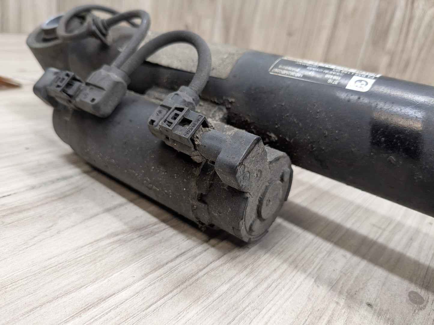 17-23 OEM BMW G30 M550 Rear Right Passenger Side Spring Strut Shock Absorber VDC