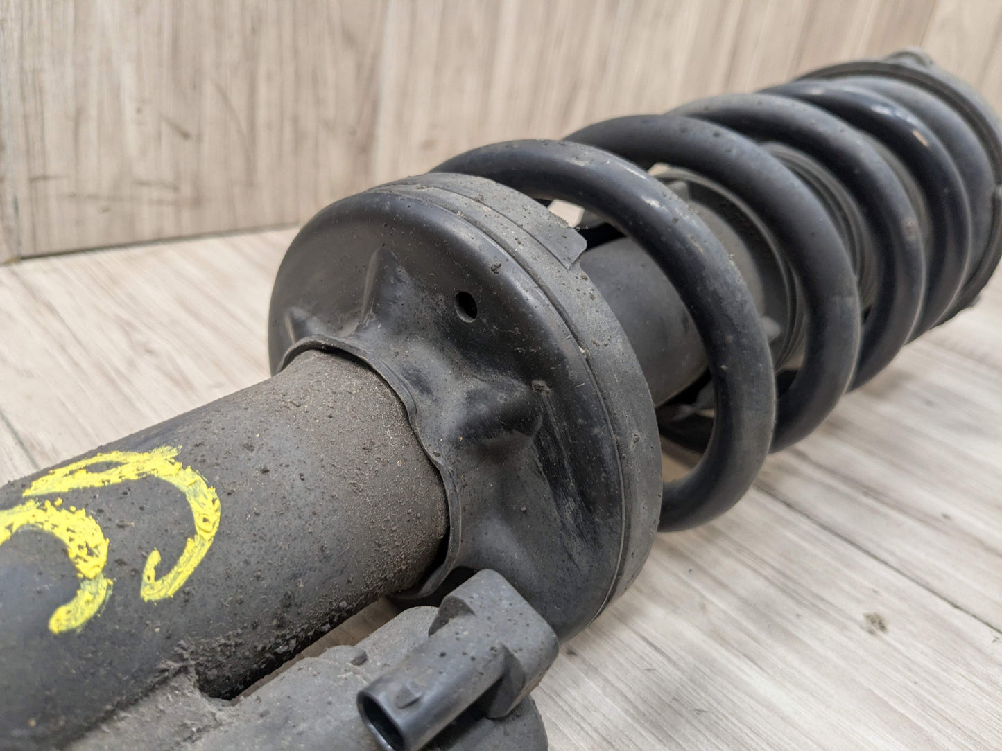 17-23 OEM BMW G30 M550iX Front Left Driver Spring Strut Shock Absorber VDC