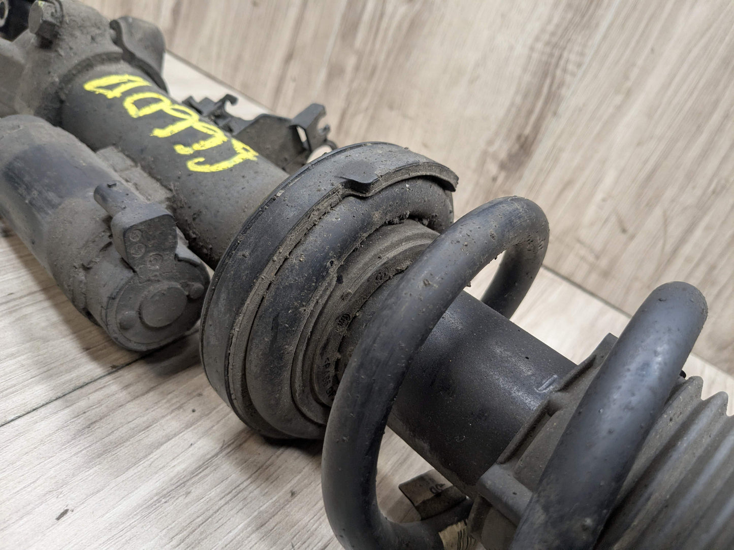 17-23 OEM BMW G30 M550iX Front Left Driver Spring Strut Shock Absorber VDC