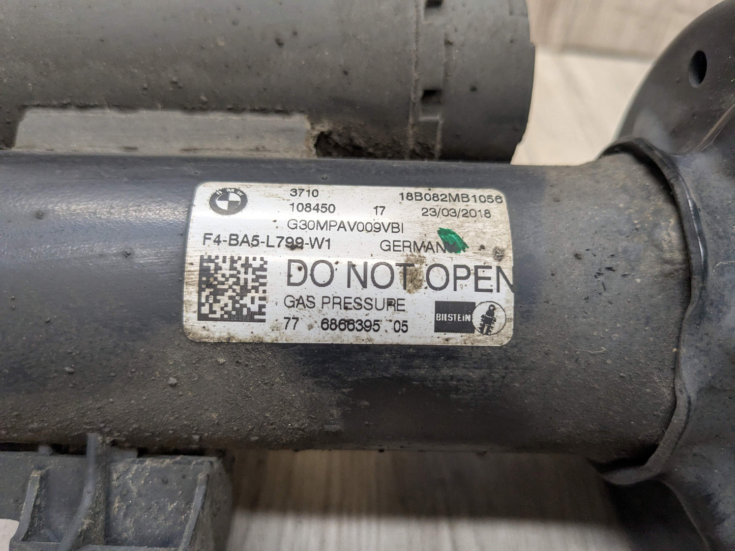 17-23 OEM BMW G30 M550iX Front Left Driver Spring Strut Shock Absorber VDC