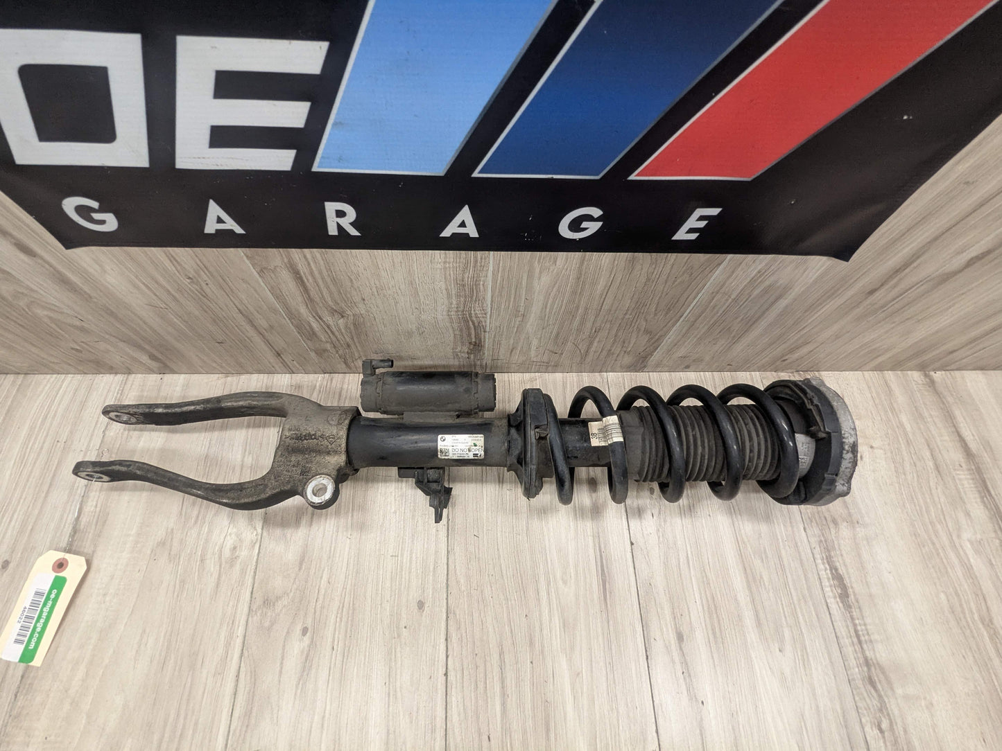 17-23 OEM BMW G30 M550iX Front Left Driver Spring Strut Shock Absorber VDC