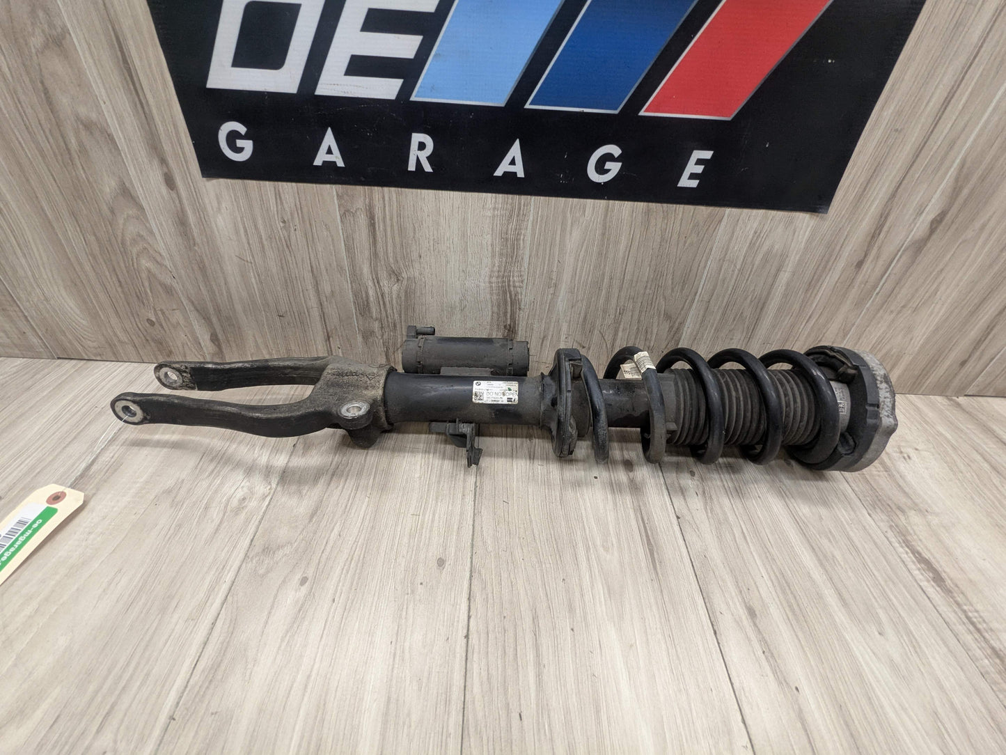 17-23 OEM BMW G30 M550iX Front Left Driver Spring Strut Shock Absorber VDC