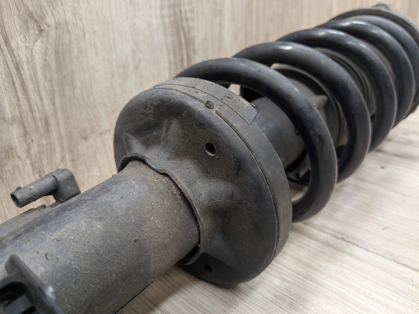 17-23 OEM BMW G30 M550iX Front Right Passenger Spring Strut Shock Absorber VDC