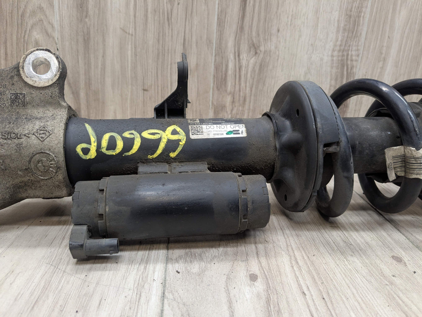 17-23 OEM BMW G30 M550iX Front Right Passenger Spring Strut Shock Absorber VDC