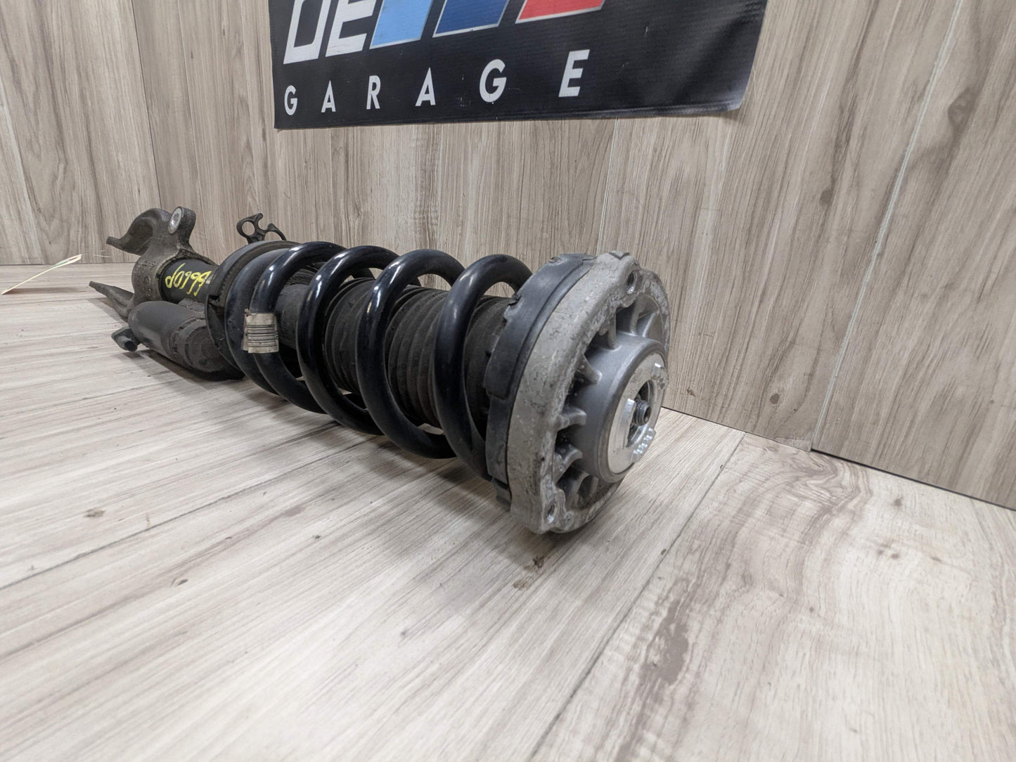 17-23 OEM BMW G30 M550iX Front Right Passenger Spring Strut Shock Absorber VDC