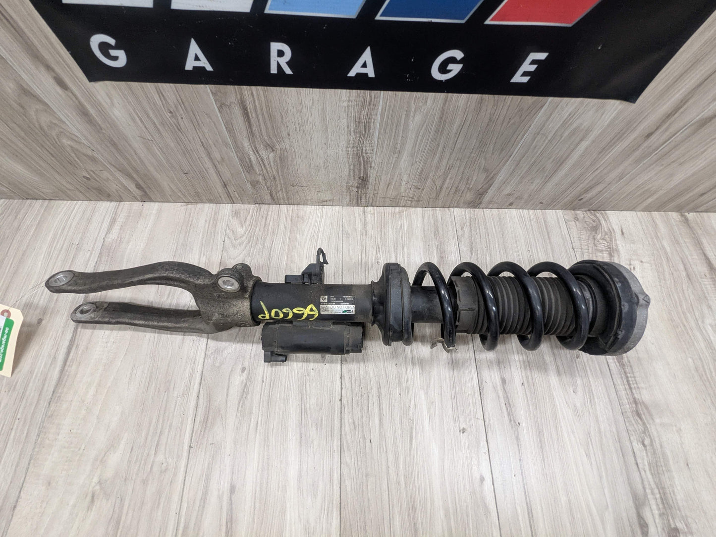 17-23 OEM BMW G30 M550iX Front Right Passenger Spring Strut Shock Absorber VDC