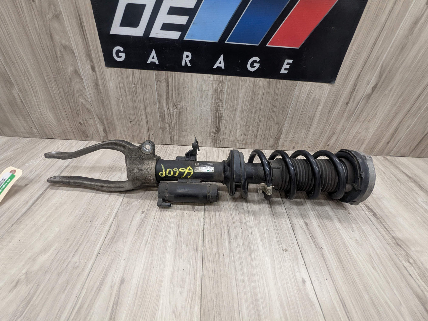 17-23 OEM BMW G30 M550iX Front Right Passenger Spring Strut Shock Absorber VDC