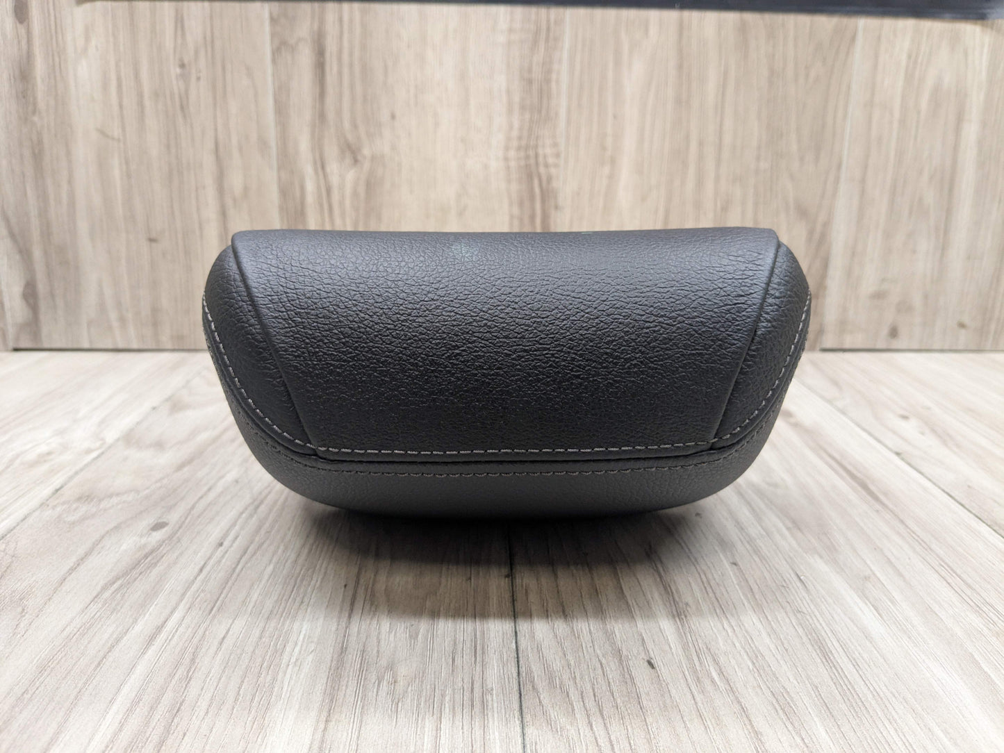 17-23 OEM BMW G30 530 540 550 Rear Left Driver Right Passenger Headrest Black