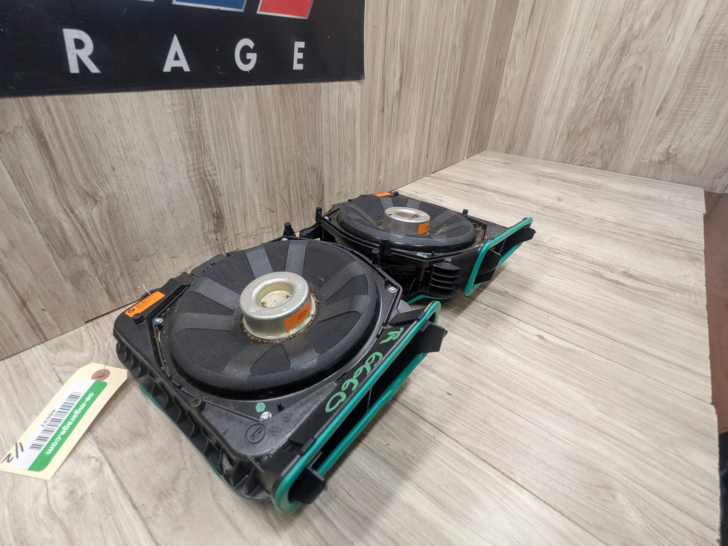 16-19 OEM BMW G30 G12 F90 Front Left Subwoofer Audio Speaker Harman Kardon SET