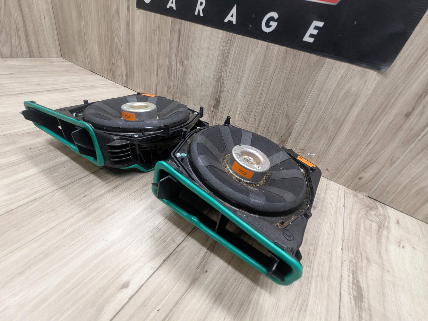 16-19 OEM BMW G30 G12 F90 Front Left Subwoofer Audio Speaker Harman Kardon SET