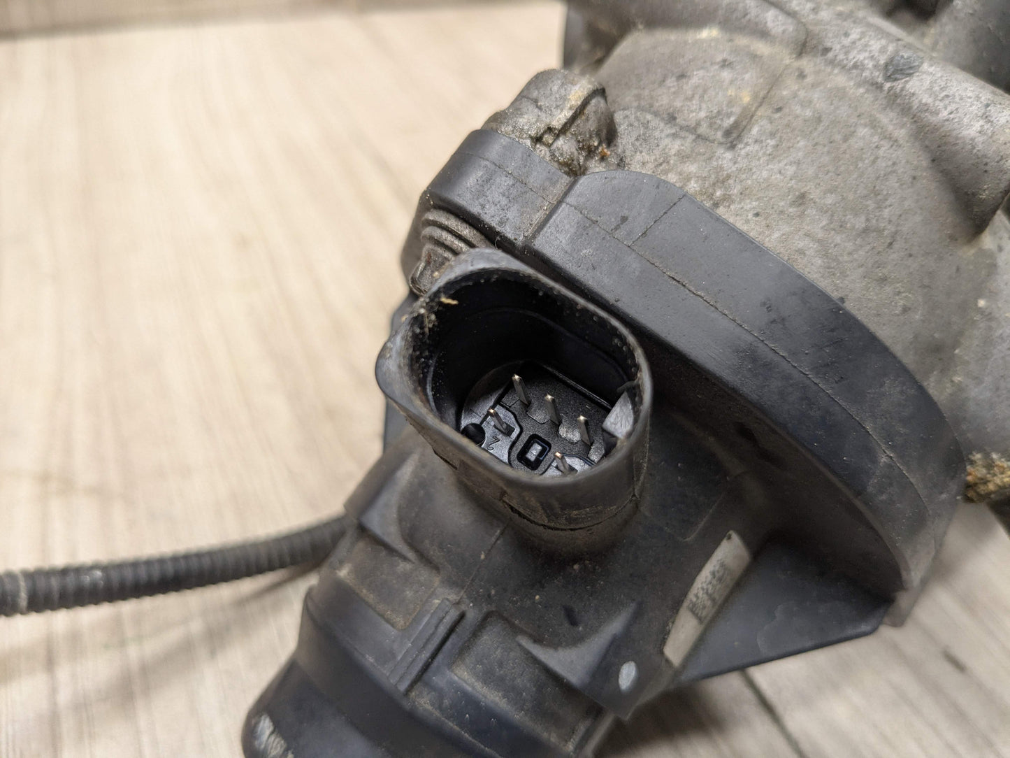 16-19 OEM BMW G12 G30 550 750 Engine N63 Water Pump Cooling Mechanical