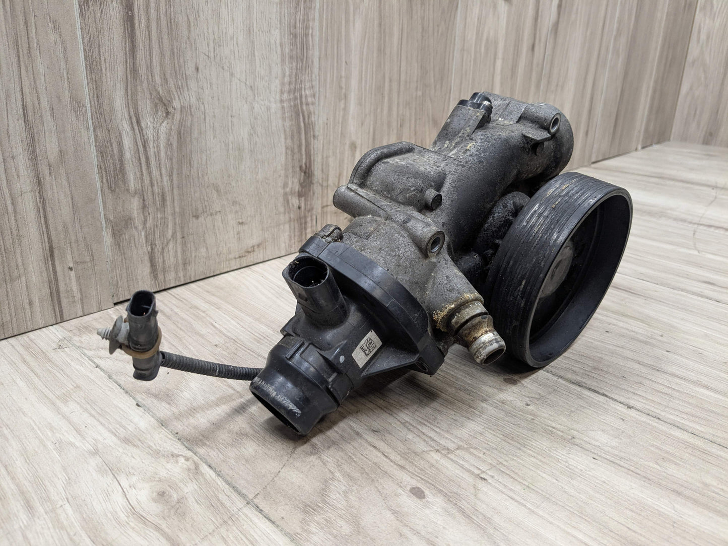 16-19 OEM BMW G12 G30 550 750 Engine N63 Water Pump Cooling Mechanical