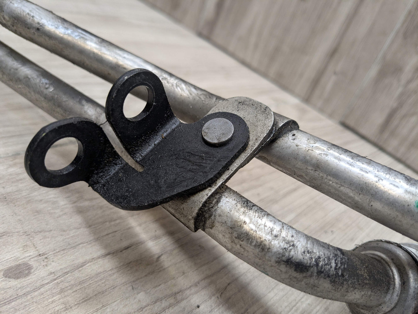 16-19 OEM BMW F90 M5 G12 750 G30 M550 Transmission Oil Cooler Line Inlet Outlet