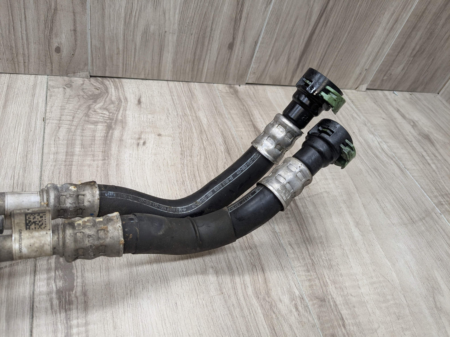 16-19 OEM BMW F90 M5 G12 750 G30 M550 Transmission Oil Cooler Line Inlet Outlet