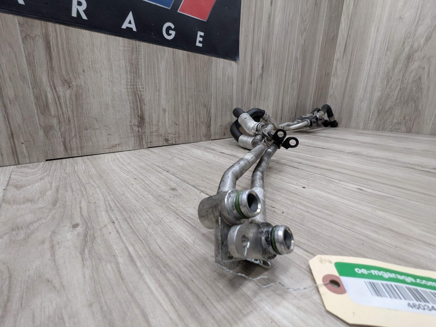 16-19 OEM BMW F90 M5 G12 750 G30 M550 Transmission Oil Cooler Line Inlet Outlet