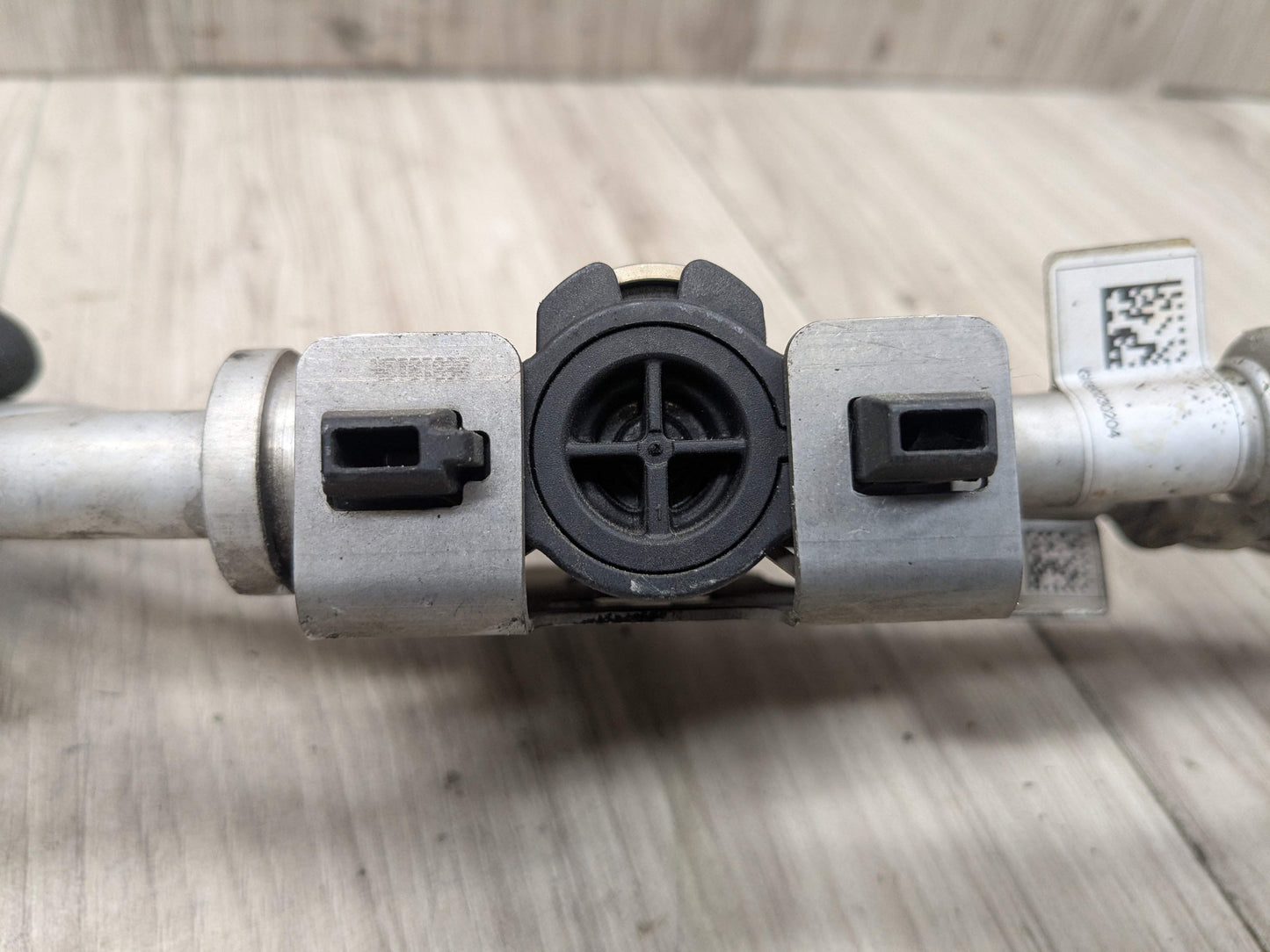 16-19 OEM BMW F90 M5 G12 750 G30 M550 Transmission Oil Cooler Line Inlet Outlet