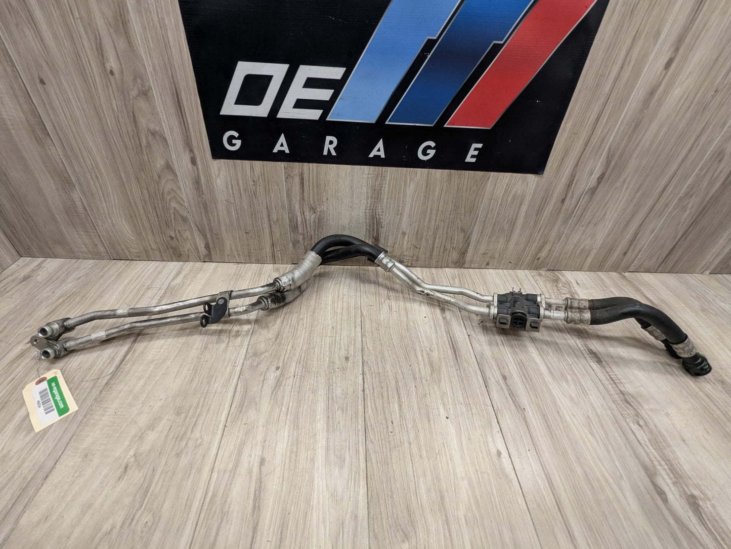 16-19 OEM BMW F90 M5 G12 750 G30 M550 Transmission Oil Cooler Line Inlet Outlet