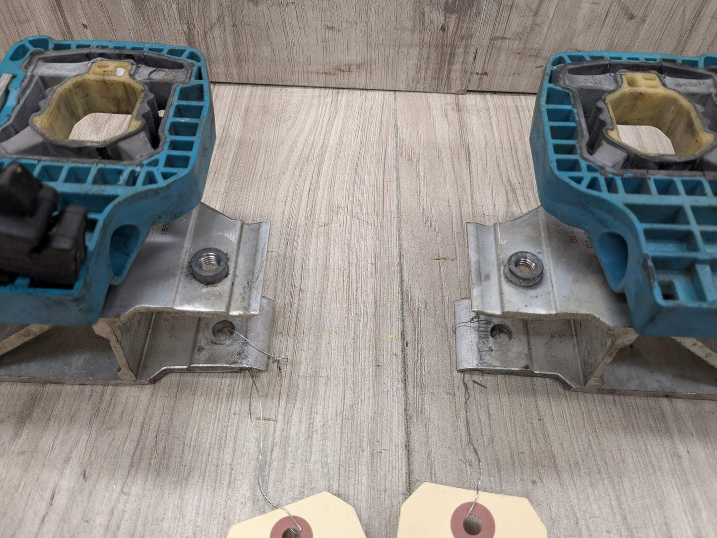 OEM BMW F90 F93 G11 G12 G16 G30 M5 Radiator Mount Support Bracket Left Right SET