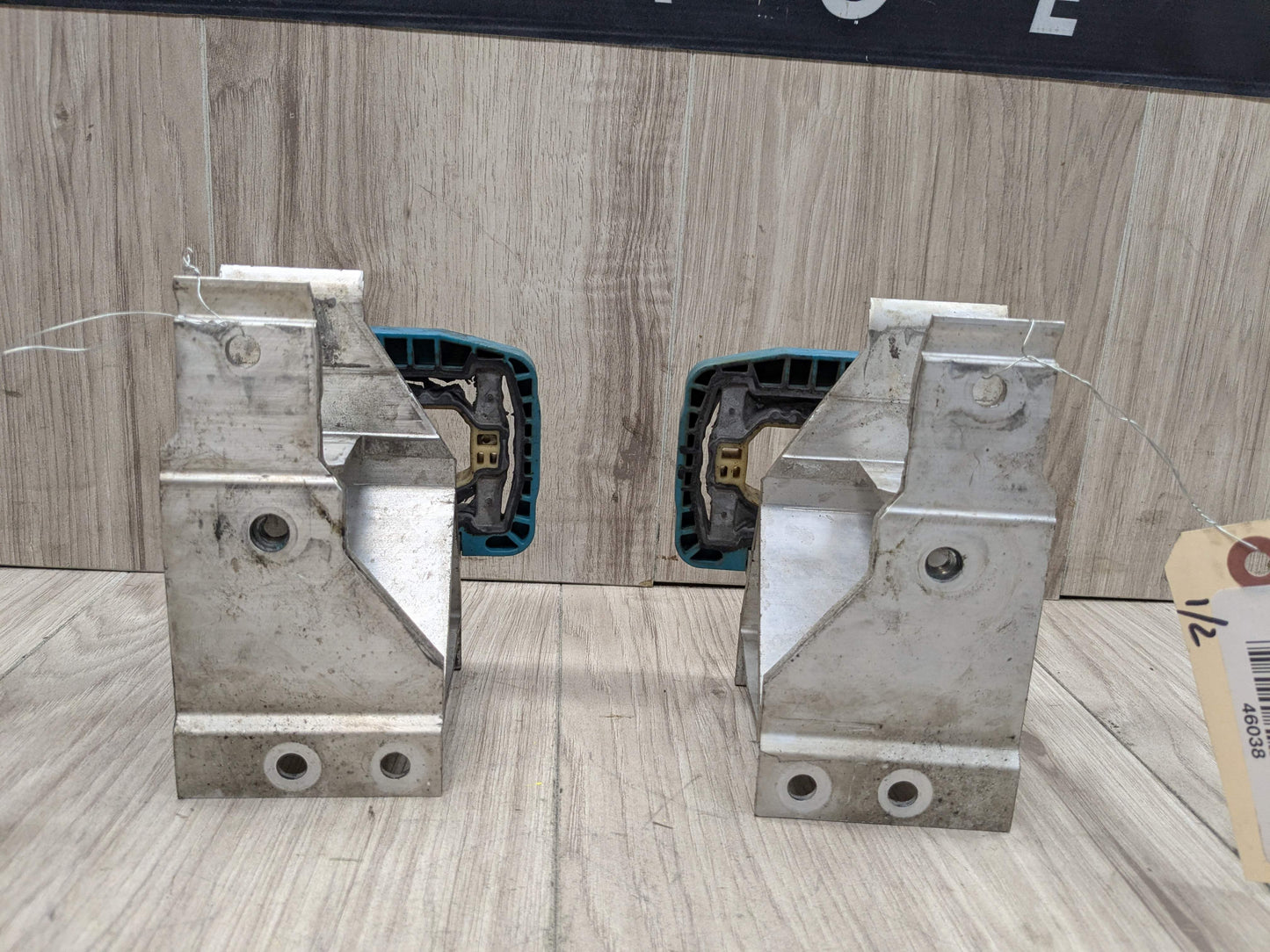 OEM BMW F90 F93 G11 G12 G16 G30 M5 Radiator Mount Support Bracket Left Right SET