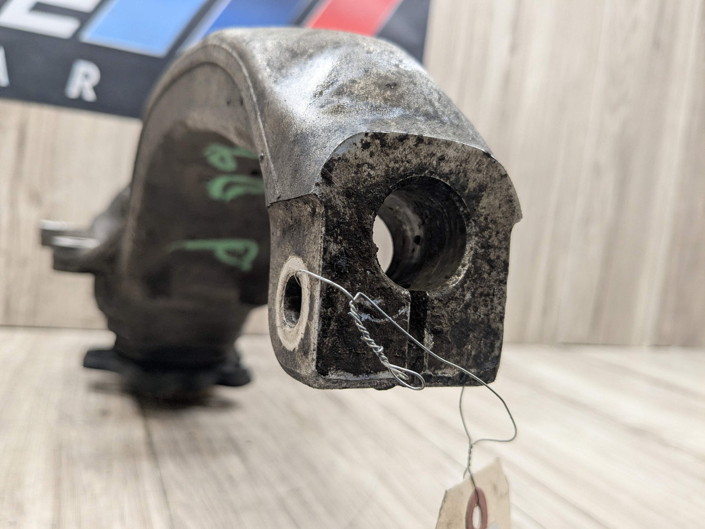 OEM BMW G30 530 540 M550 AWD Front Right Passenger Hub Spindle Knuckle Bearing