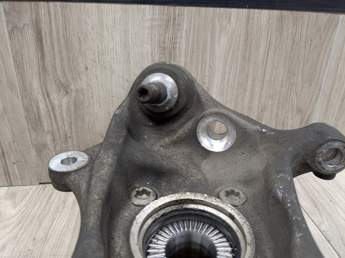 OEM BMW G30 530 540 M550 AWD Front Right Passenger Hub Spindle Knuckle Bearing