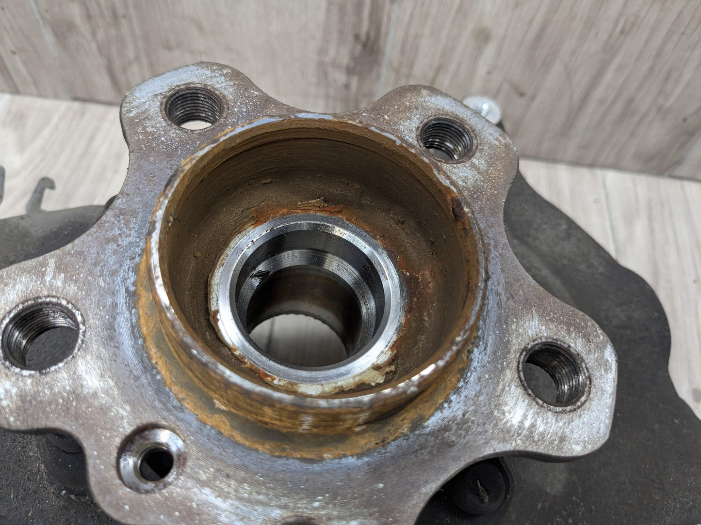 OEM BMW G30 530 540 M550 AWD Front Right Passenger Hub Spindle Knuckle Bearing