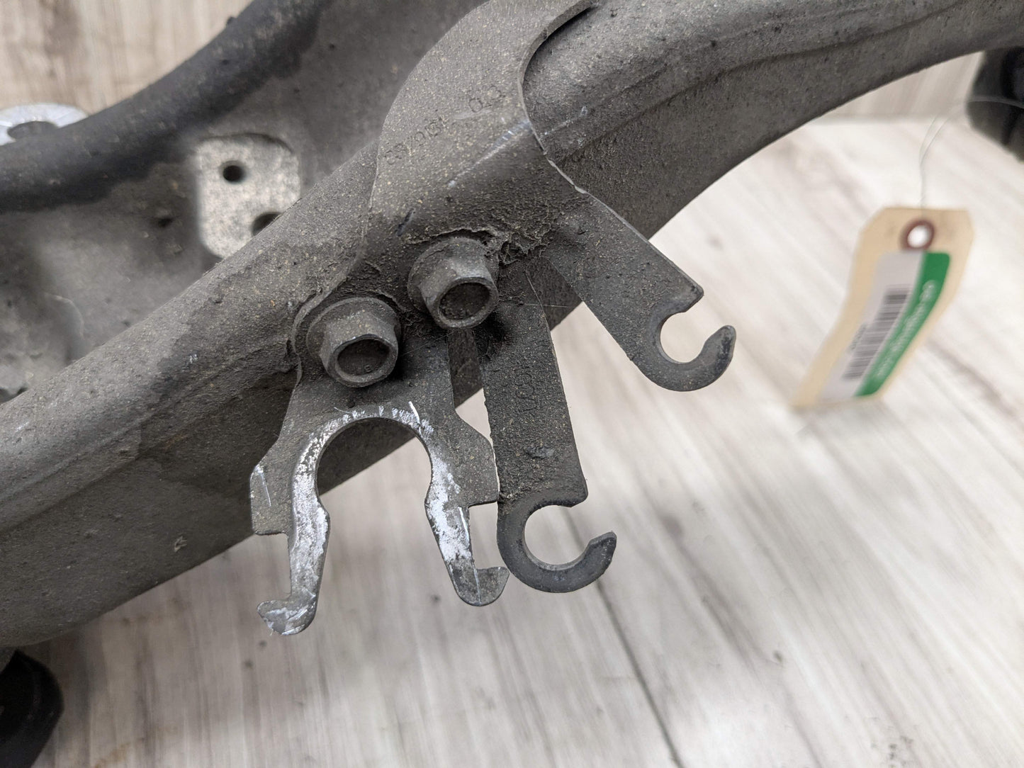 OEM BMW G30 530 540 M550 AWD Front Left Driver Hub Spindle Knuckle Wheel Bearing