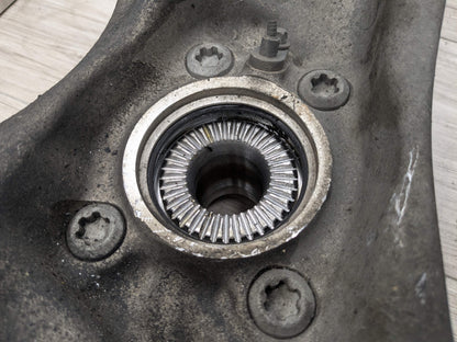 OEM BMW G15 G16 G30 530 540 M550 AWD Front Left Driver Spindle Knuckle Bearing
