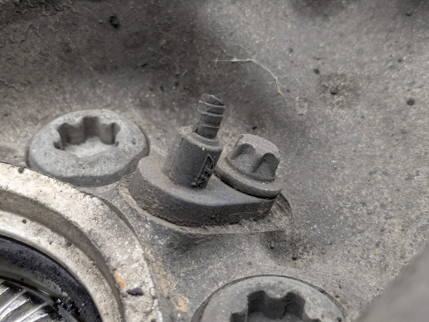 OEM BMW G30 530 540 M550 AWD Front Left Driver Hub Spindle Knuckle Wheel Bearing