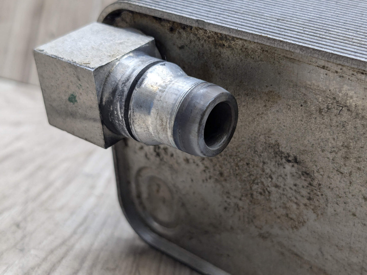 16-24 OEM BMW G05 G11 G12 G30 N63 Auto Transmission Oil Cooler Heat Exchanger