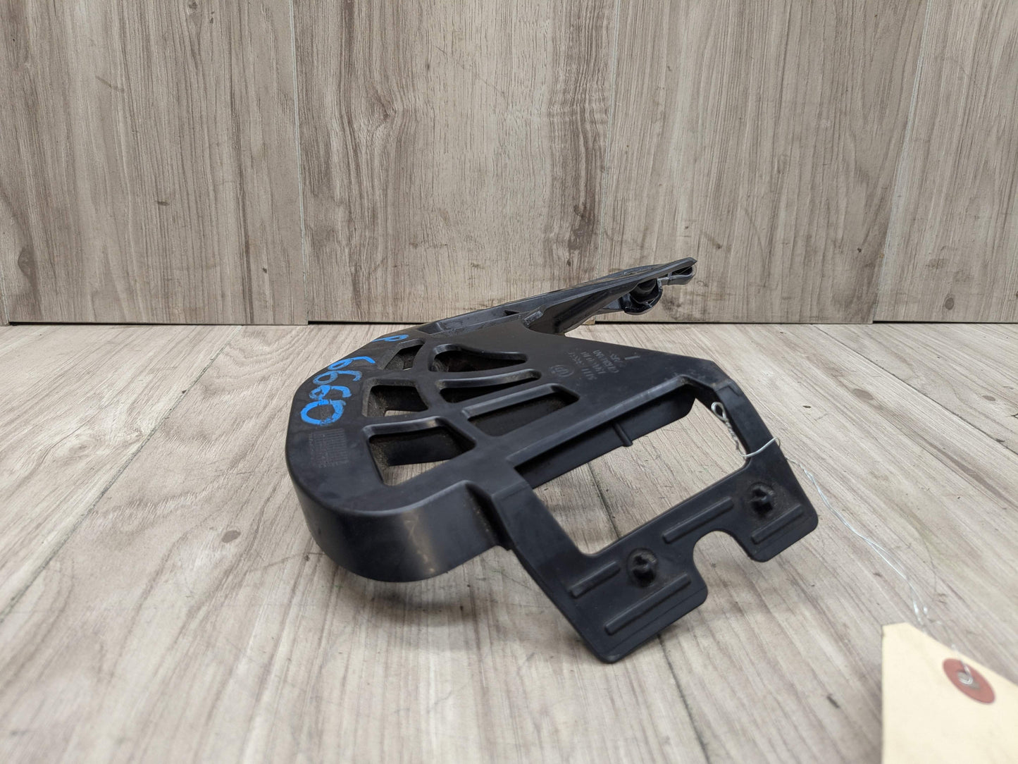 17-23 OEM BMW G30 530 540 Front Bumper Left Driver Side Bracket Support