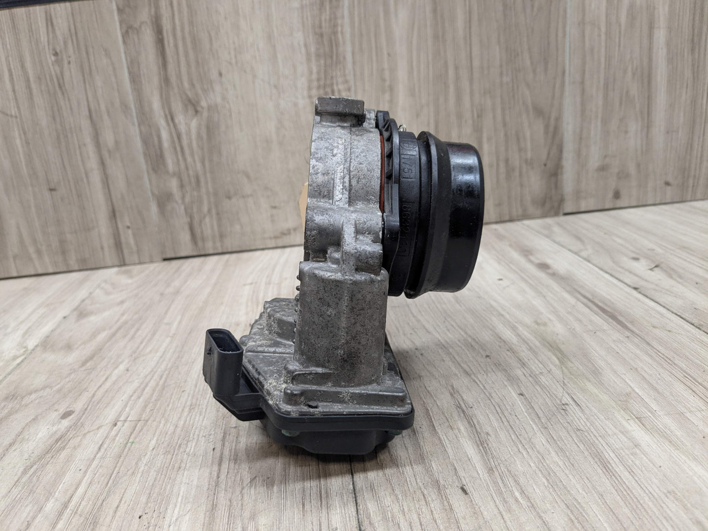 OEM BMW F39 F44 F48 F90 G05 G12 750 G30 M550 M8 Engine B46 N63 S63 Throttle Body