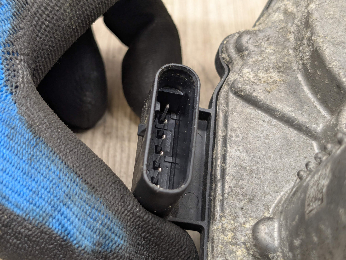 OEM BMW F39 F44 F48 F90 G05 G12 750 G30 M550 M8 Engine B46 N63 S63 Throttle Body