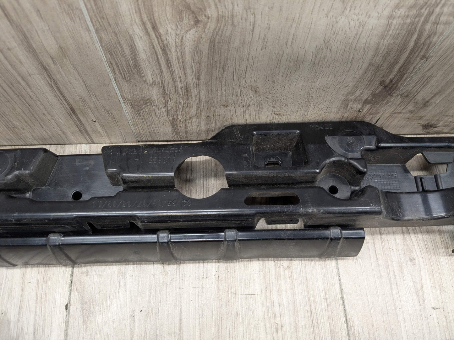 17-23 OEM BMW G30 F90 M5 Right Passenger Side Skirt Rocker Panel Bracket SET