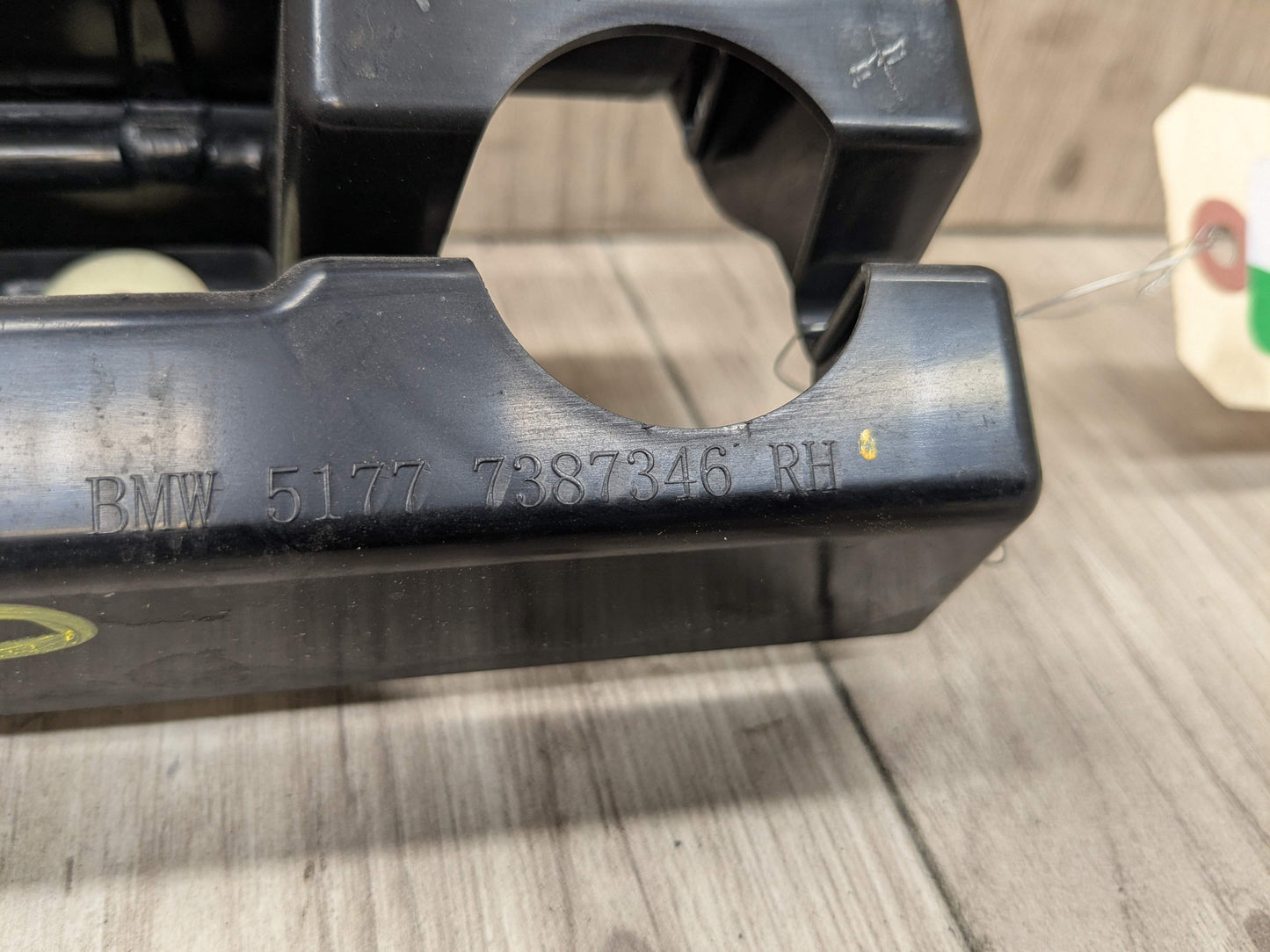 17-23 OEM BMW G30 F90 M5 Right Passenger Side Skirt Rocker Panel Bracket SET