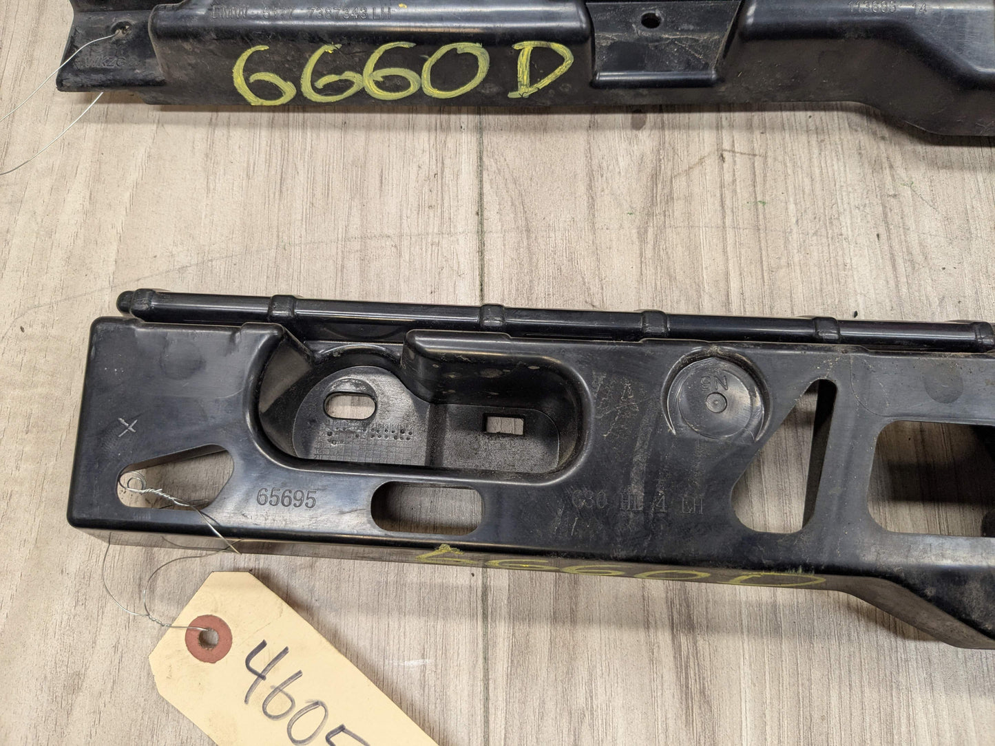 17-23 OEM BMW G30 F90 M5 Left Driver Side Skirt Rocker Panel Bracket SET