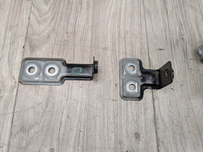 OEM BMW F90 G30 530 540 M550 M5 Front Left Driver Fender Wing Holder Bracket SET