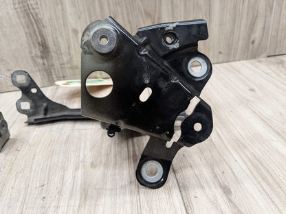 OEM BMW F90 G30 530 540 M550 M5 Front Left Driver Fender Wing Holder Bracket SET
