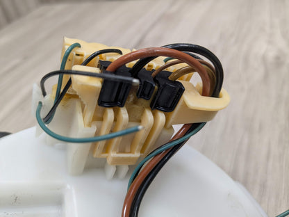 18-20 OEM BMW G30 M550iX Engine N63R Gas Tank Mount Fuel Pump w/ Sending Unit
