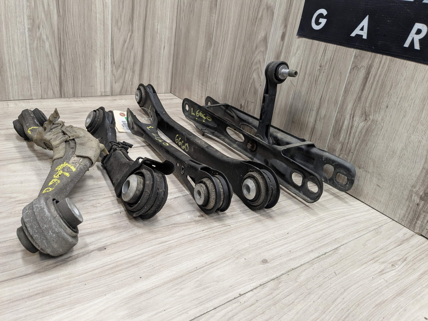 OEM BMW G11 G12 G14 G15 G16 G30 Rear Left Driver Upper Lower Control Arm SET