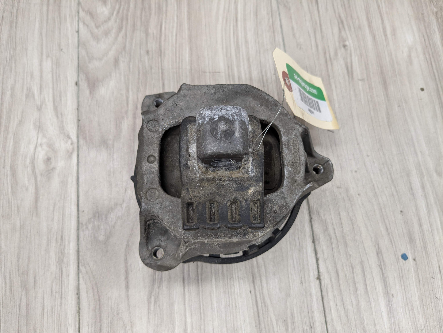 OEM BMW F90 G05 G12 G30 X5 Engine N63 S63 Right Passenger Motor Mount Support